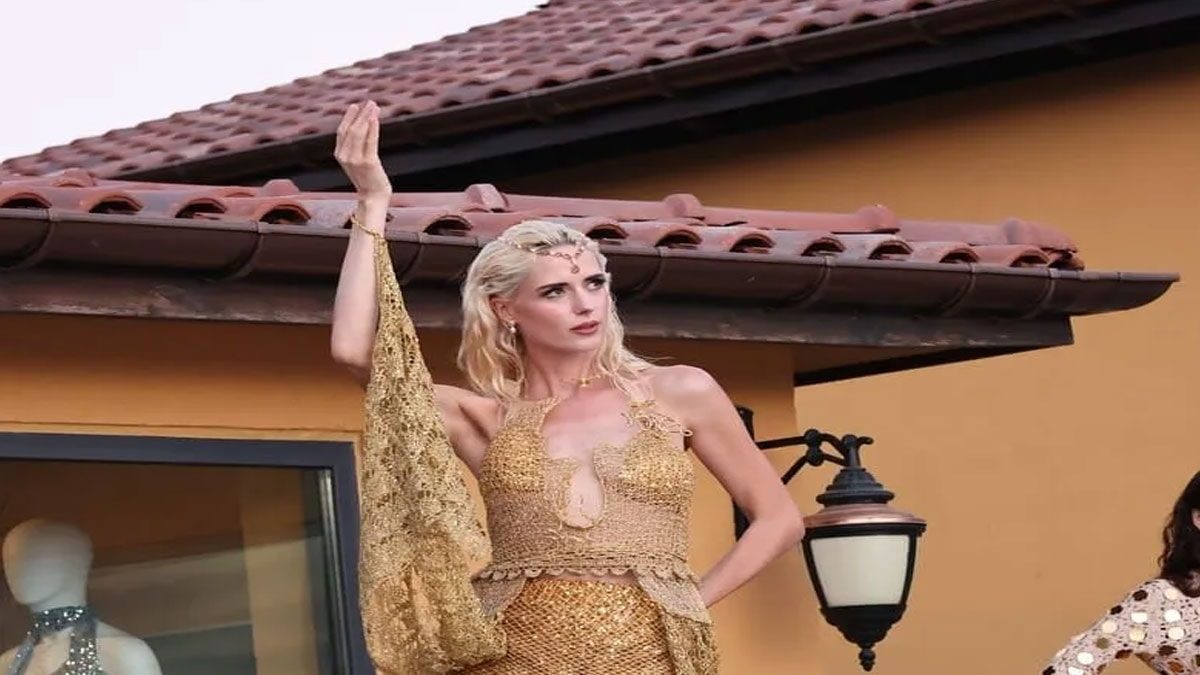 İstanbul'da daire parasını üzerinde taşıdı: Wilma Elles'in kıyafetin bedeli dudak uçuklattı